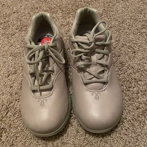 Women's New Balance Gray 360 Fit Walk SL-2 Size 7